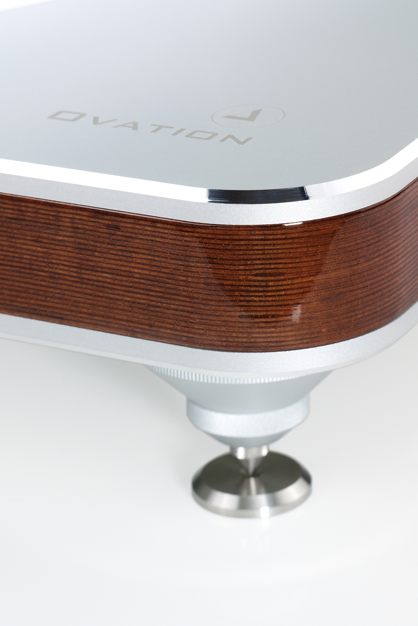 clearaudio Ovation Laufwerk / Clarify Tonarm / Stradivari V2 Tonabnehmer