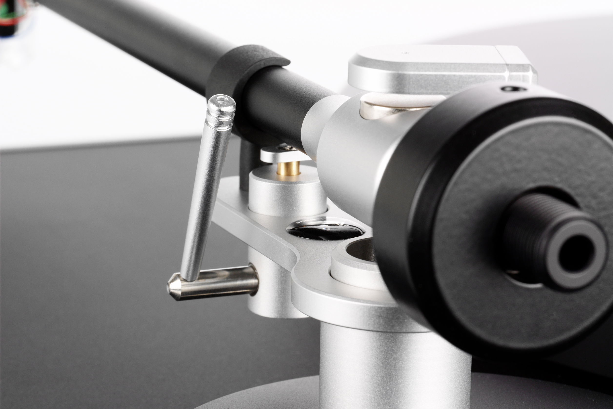 clearaudio Concept Laufwerk / Concept Tonearm / Concept MC Tonabnehmer