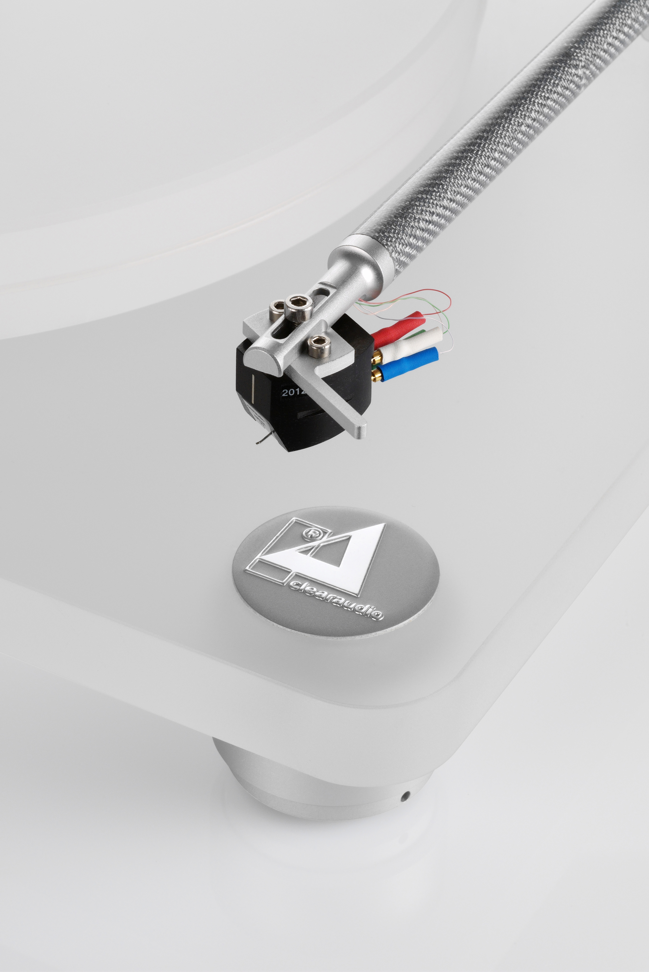 clearaudio Emotion SE Laufwerk / Satisfy Kardan Carbon Tonarm / Artist V2 MM Tonabnehmer