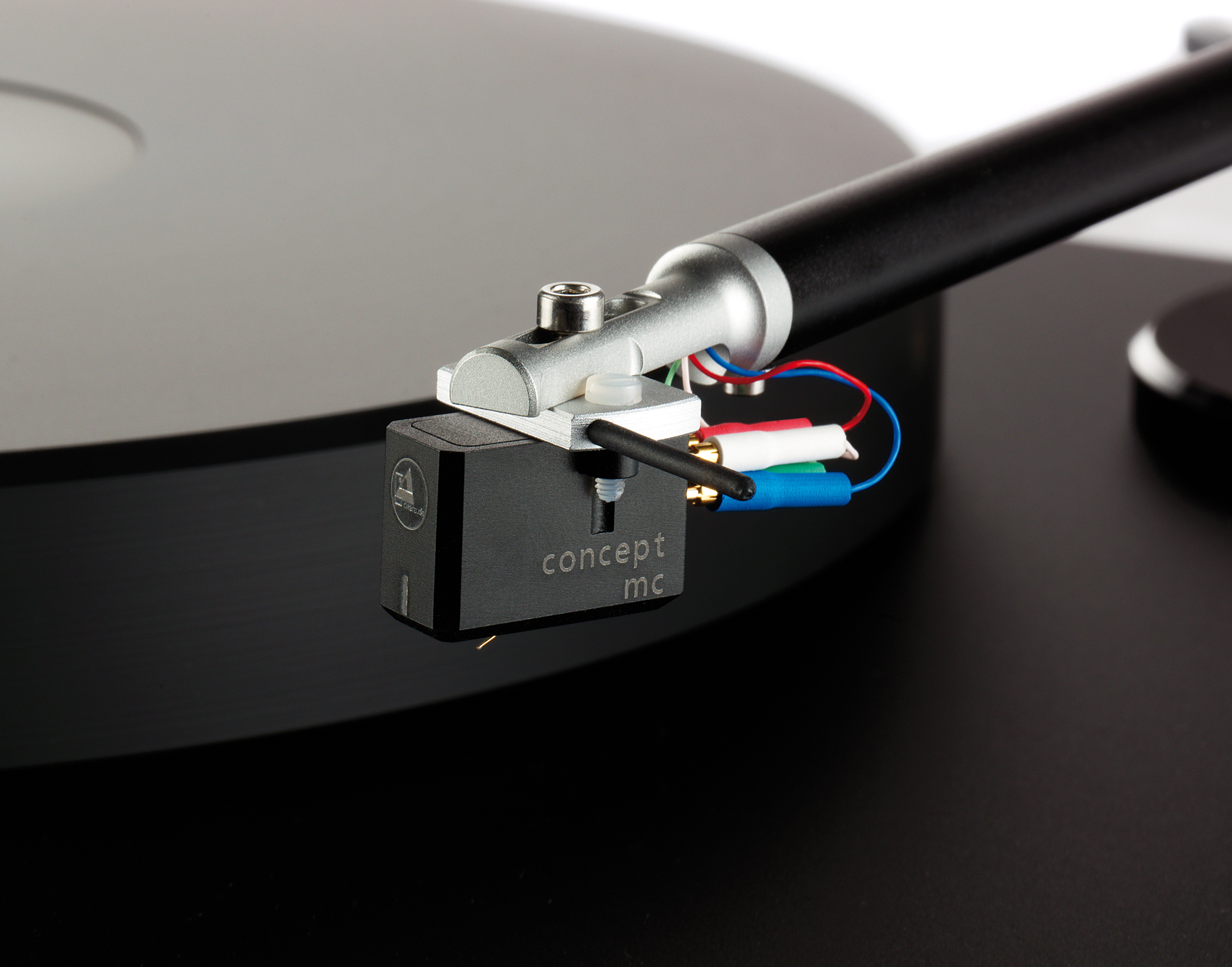 clearaudio Concept Laufwerk / Concept Tonearm / Concept MC Tonabnehmer