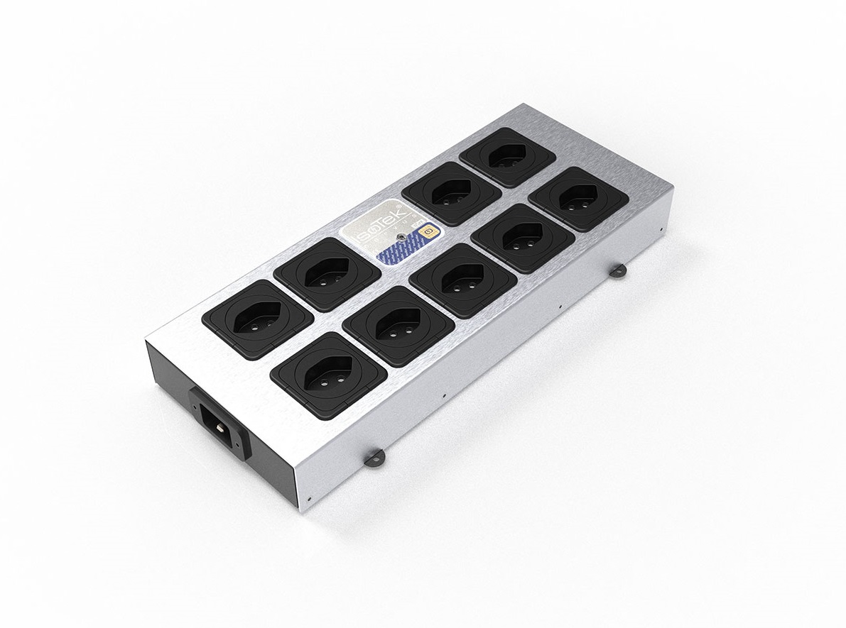 Isotek EV03 Corvus CH inkl. EV03 Premier CH auf IEC C19